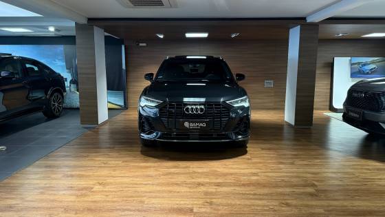 AUDI Q3 2.0 40 TFSI GASOLINA PERFORMANCE BLACK QUATTRO TIPTRONIC AUDI Q3 2.0 40 TFSI GASOLINA PERFORMANCE BLACK QUATTRO TIPTRONIC